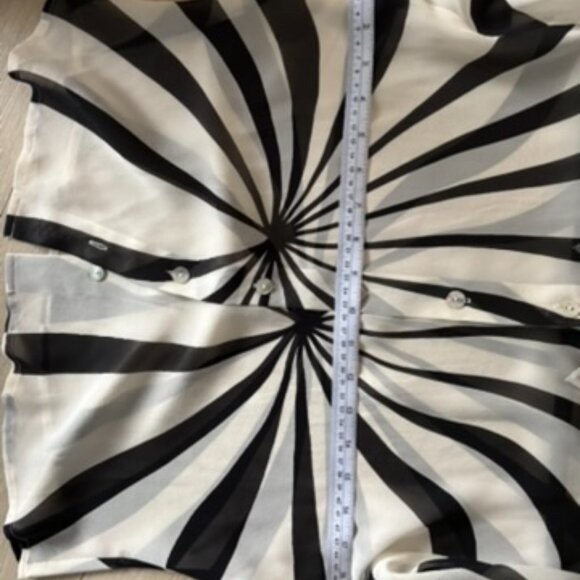 Paolo Santini 100% Silk Blouse Size 8 Black Cream Graphic Sheer Button-Up - Picture 7 of 10